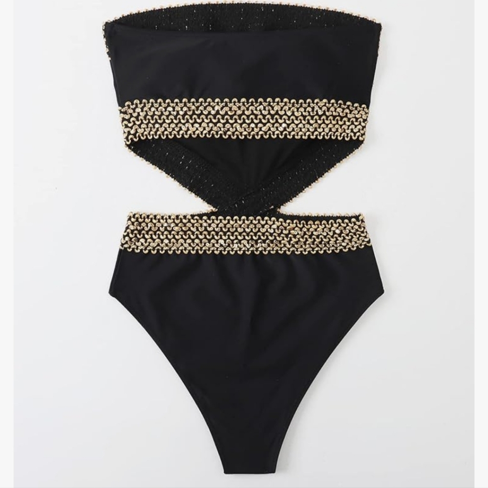 One Piece Cut Out Bandeau Swimsuit - Picture 3 of 5